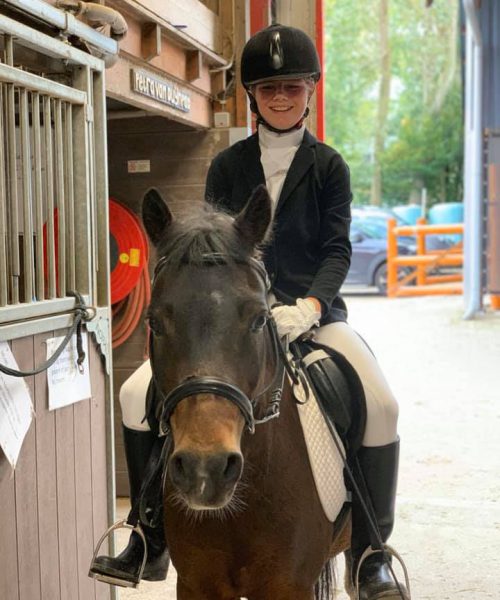 Welkom - Manege Moedig Voorwaarts is de waar de Stichting Paardrijden Gehandicapten, Leiden e.o. activiteiten